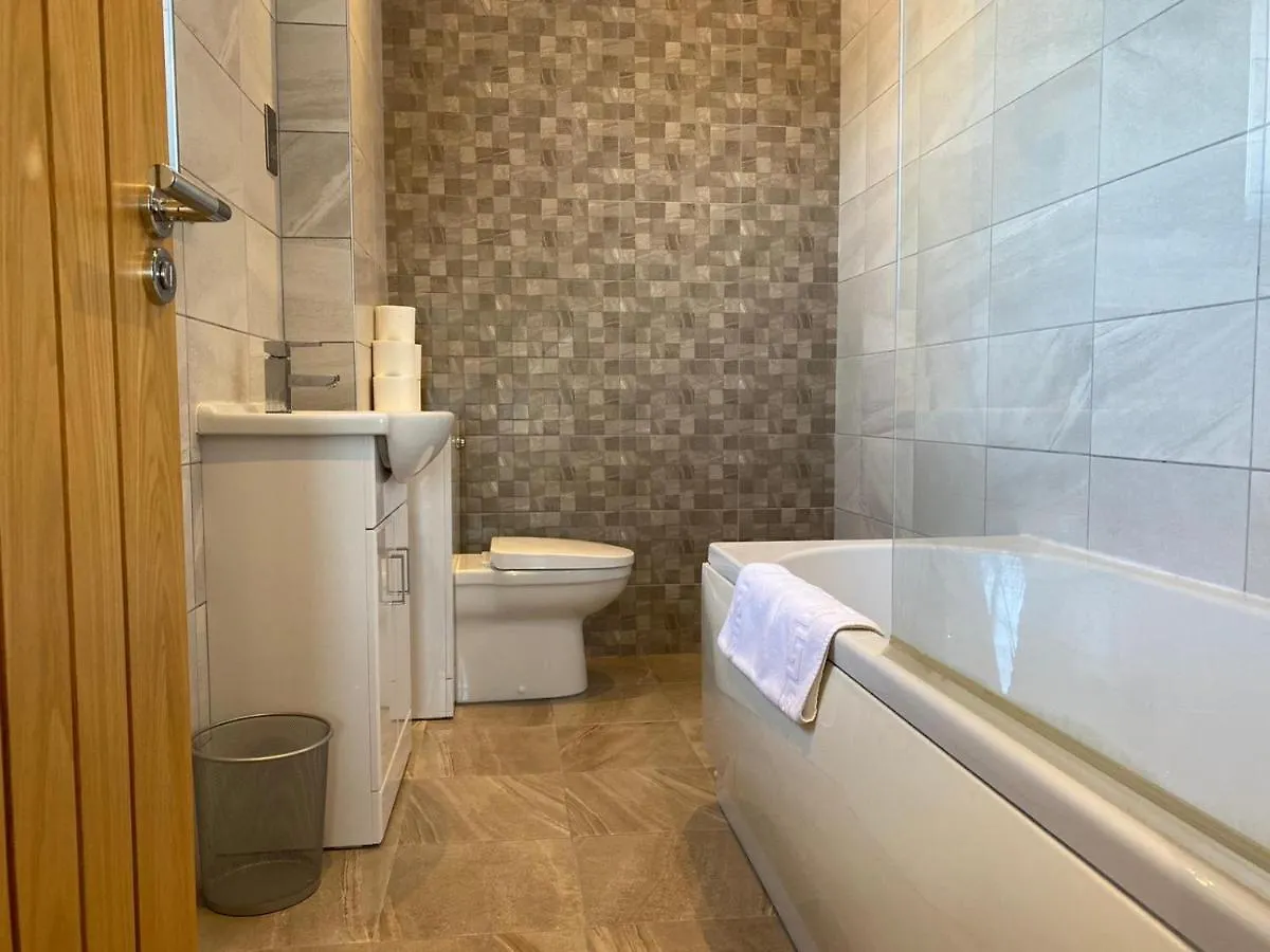 City Centre Duplex Sleeps 4 #H9 킹스턴어폰헐 0*,  영국